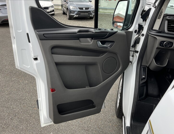 Ford Transit Custom 38