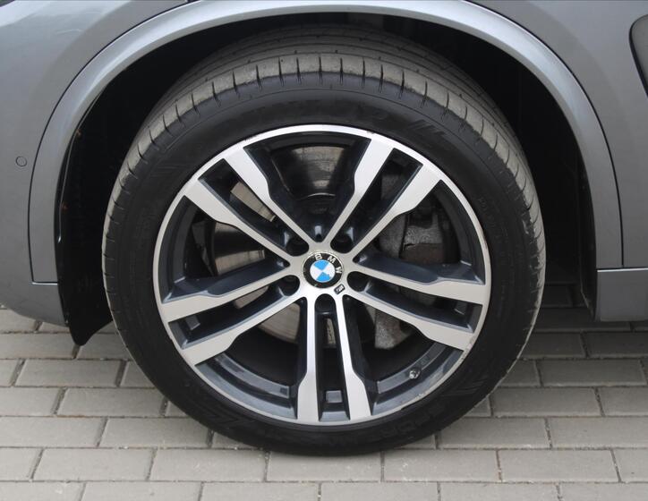 BMW X5 9
