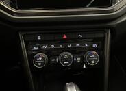 Volkswagen T-Roc 14