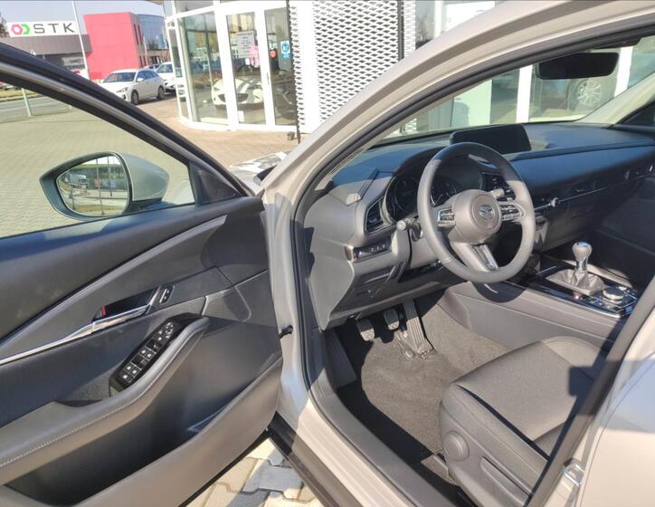 Mazda CX-30 15