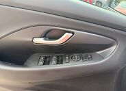 Hyundai i30 8