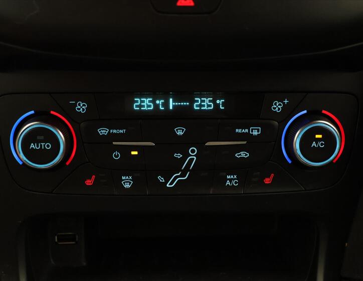 Ford Focus 23