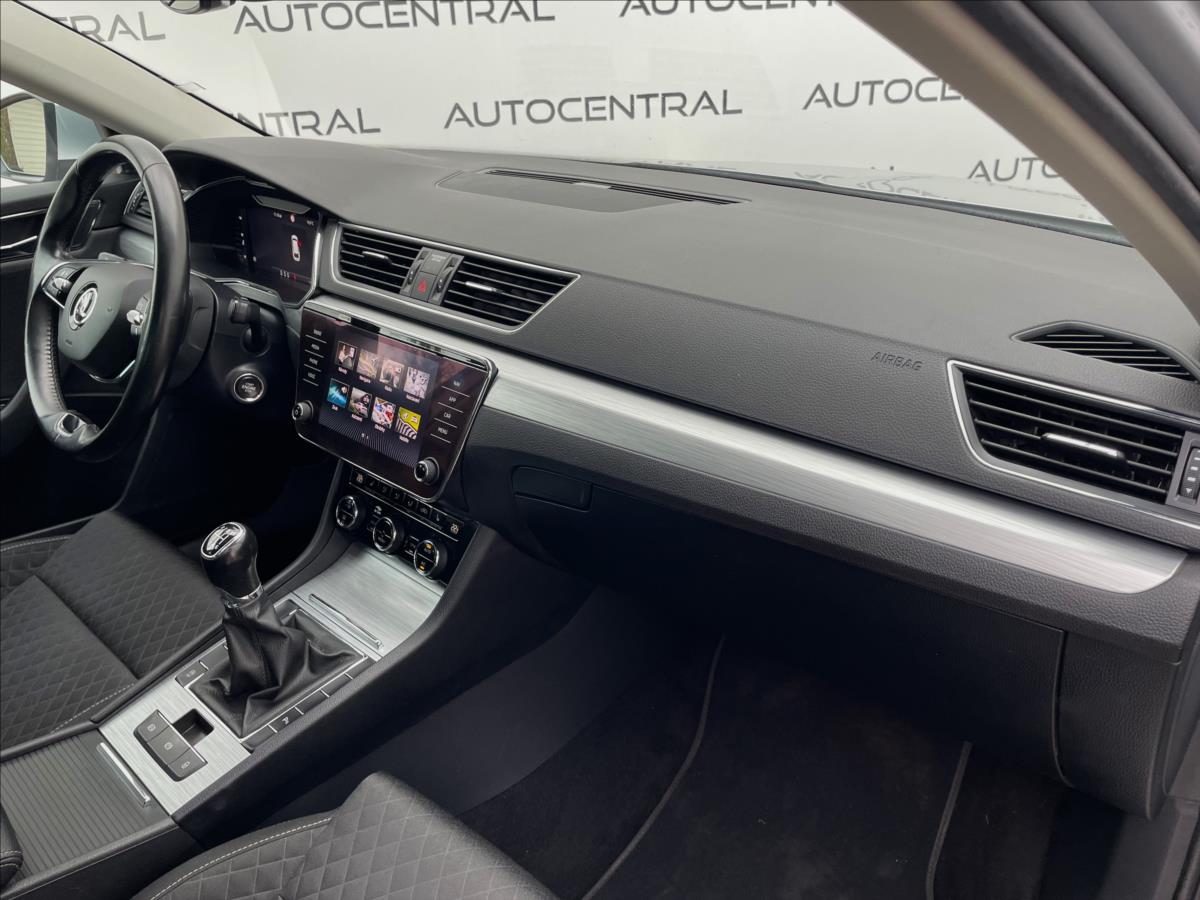 Škoda Superb