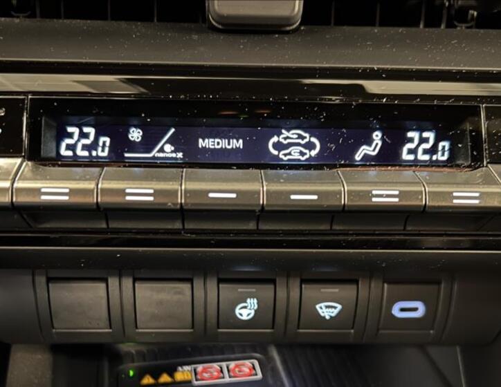 Toyota C-HR 8