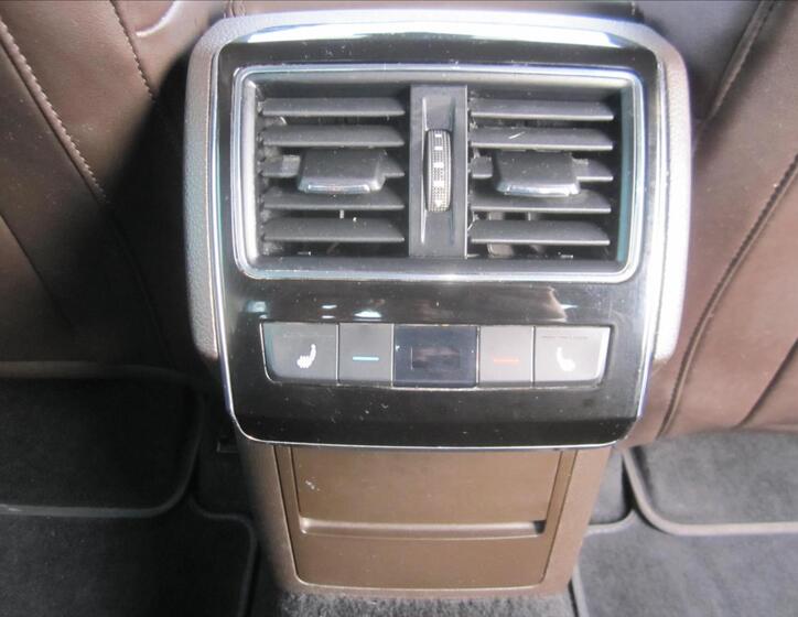 Škoda Superb 28