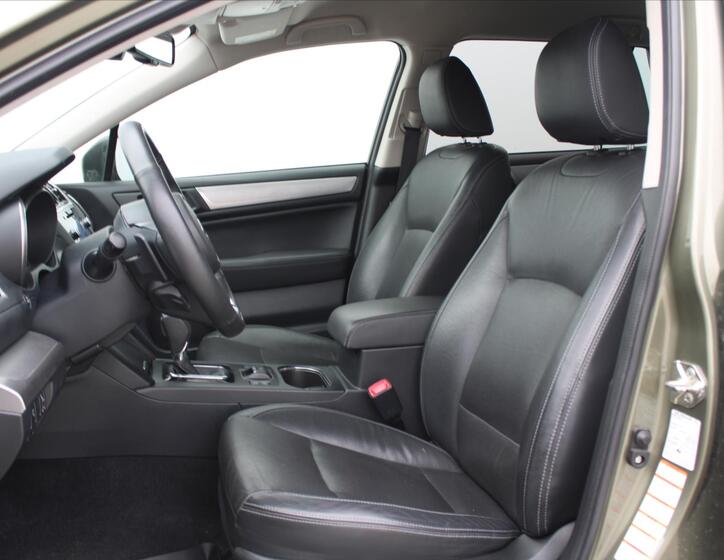 Subaru Outback 10