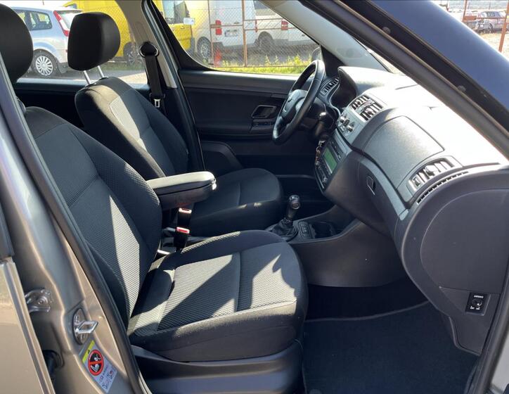 Škoda Roomster 11