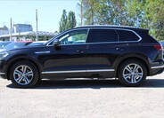 Volkswagen Touareg 8