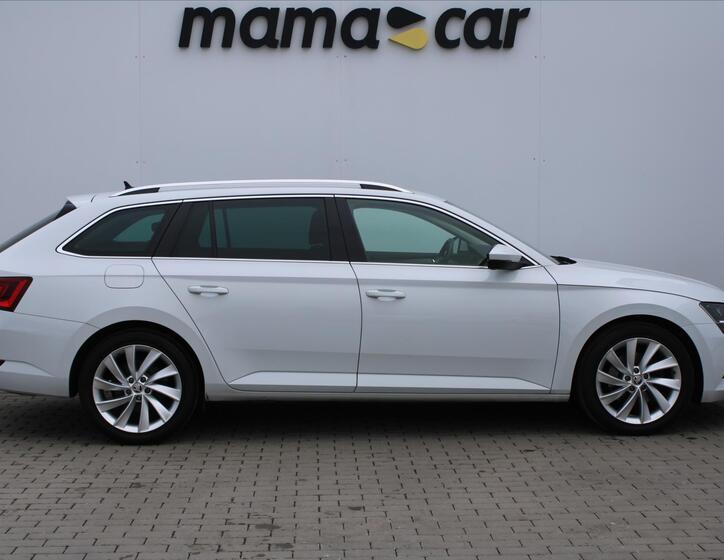 Škoda Superb 8