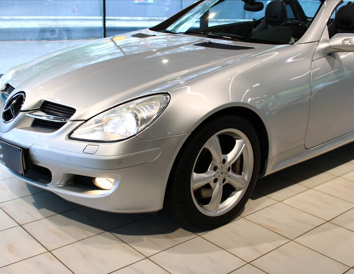 Mercedes-Benz SLK 7