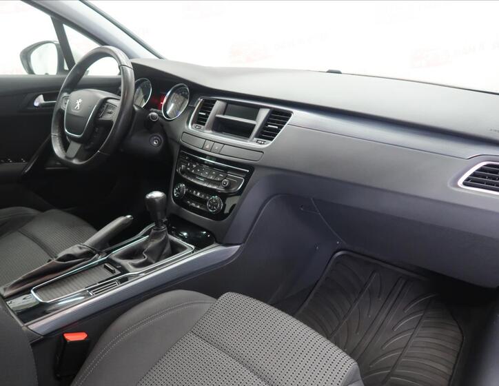 Peugeot 508 12