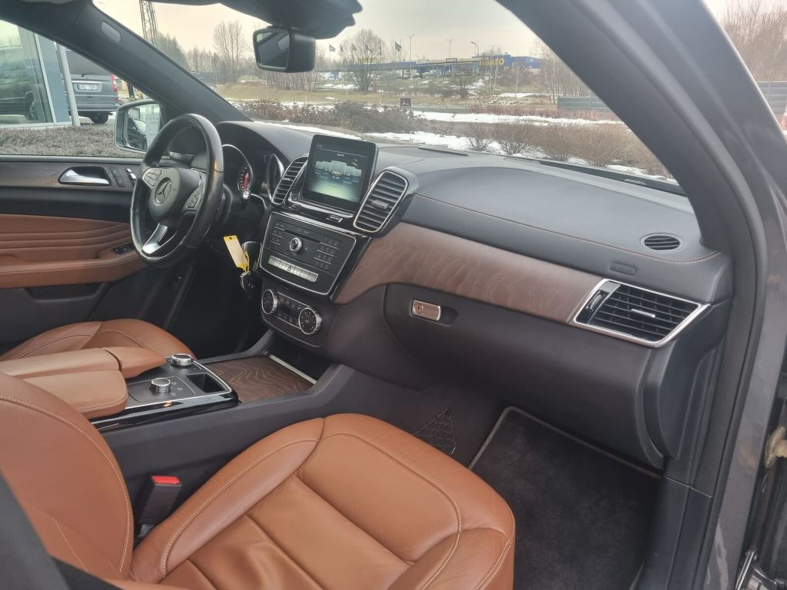 Mercedes-Benz GLE 17