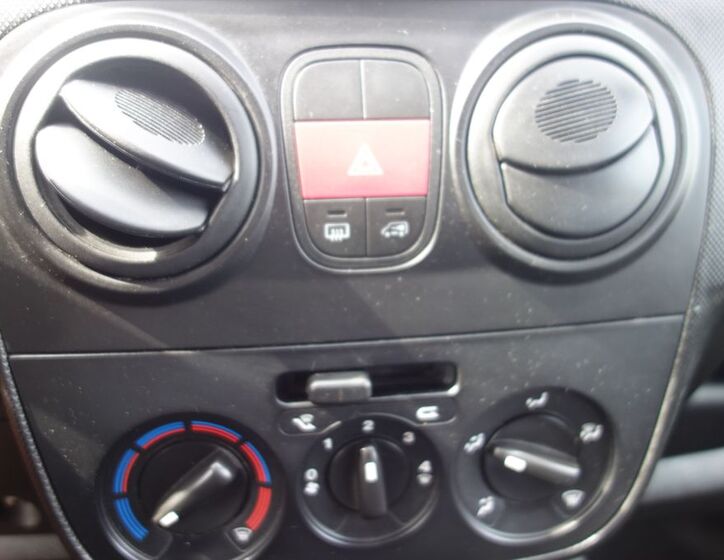 Peugeot Bipper 18