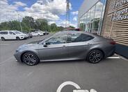 Toyota Camry 3
