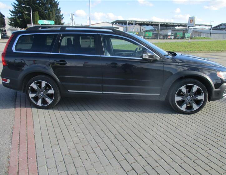 Volvo XC70 32