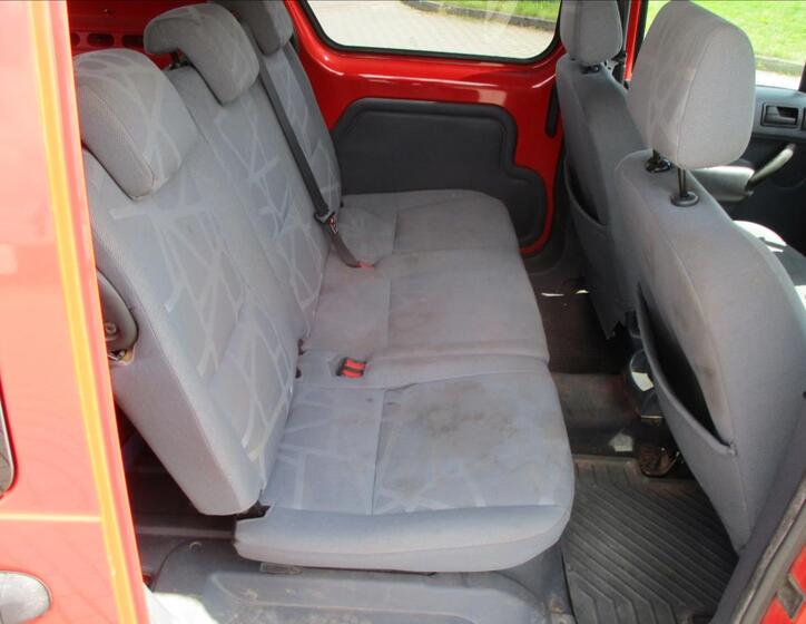 Ford Tourneo Connect 13