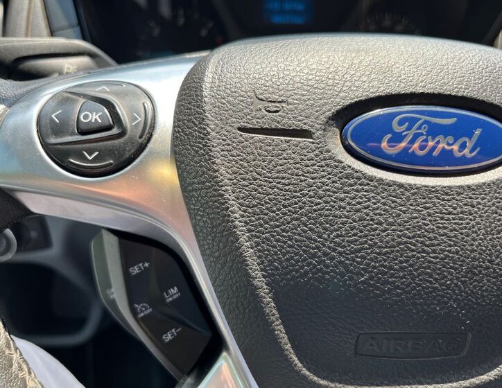 Ford Transit 14