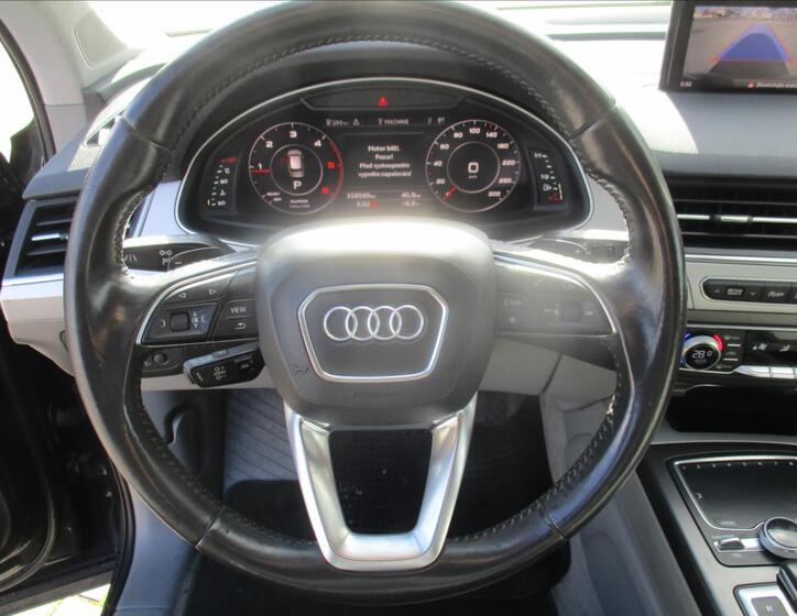 Audi Q7 16