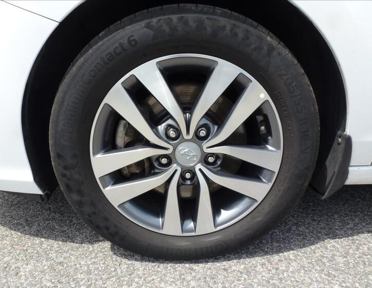 Hyundai i30 42