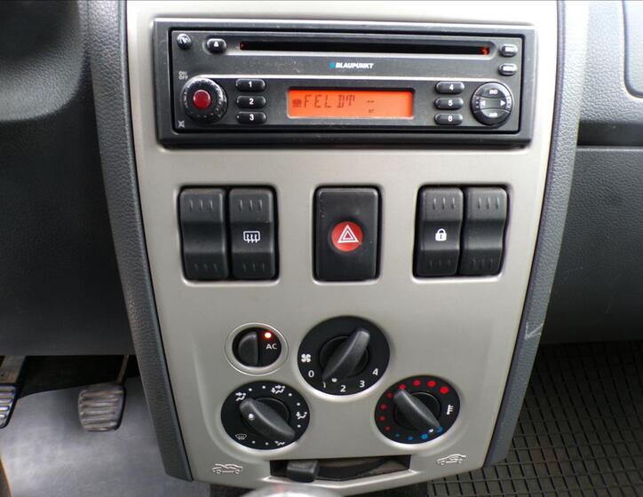 Dacia Logan 9