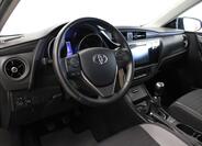 Toyota Auris 10