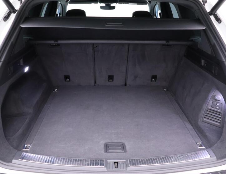 Volkswagen Touareg 10