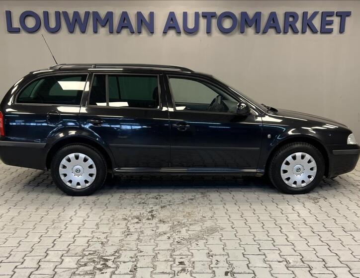 Škoda Octavia 14