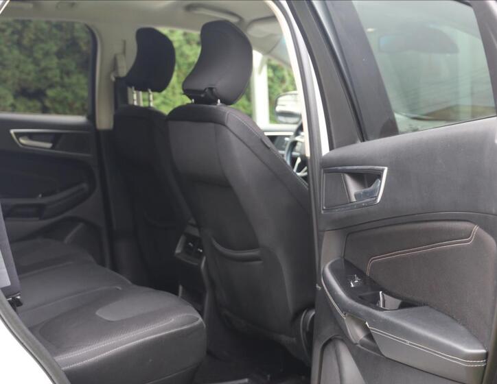 Ford Edge 36