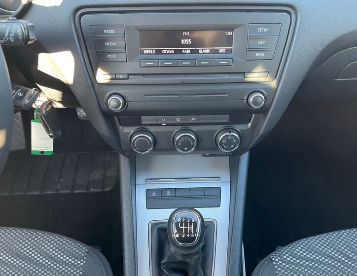 Škoda Octavia 10