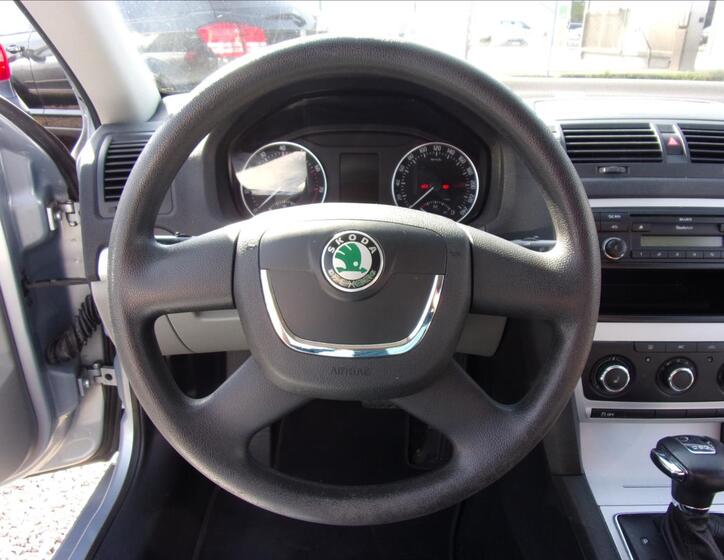 Škoda Octavia 12