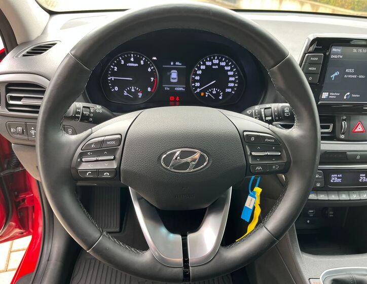 Hyundai i30 18