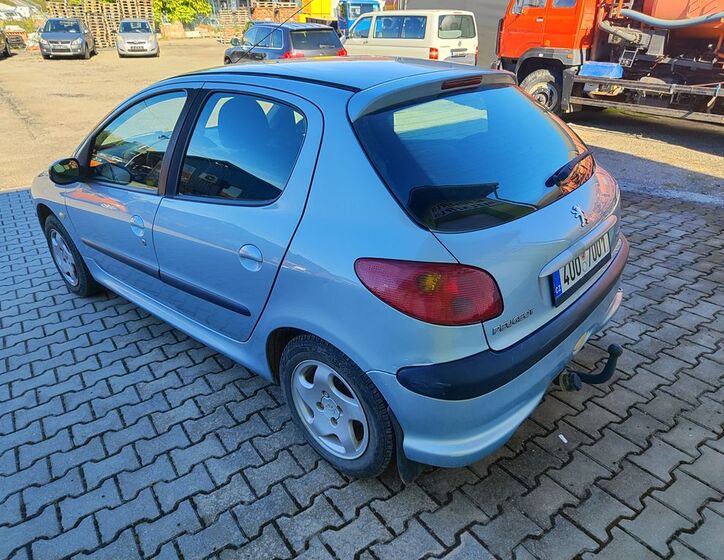 Peugeot 206 3