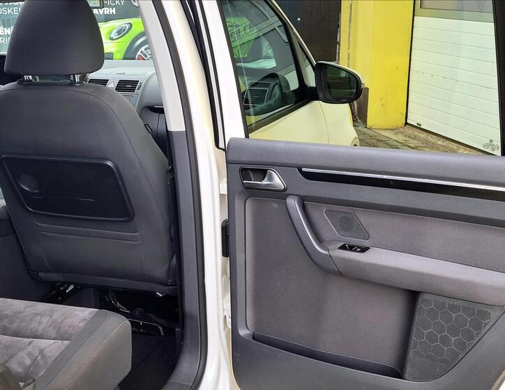 Volkswagen Touran 23