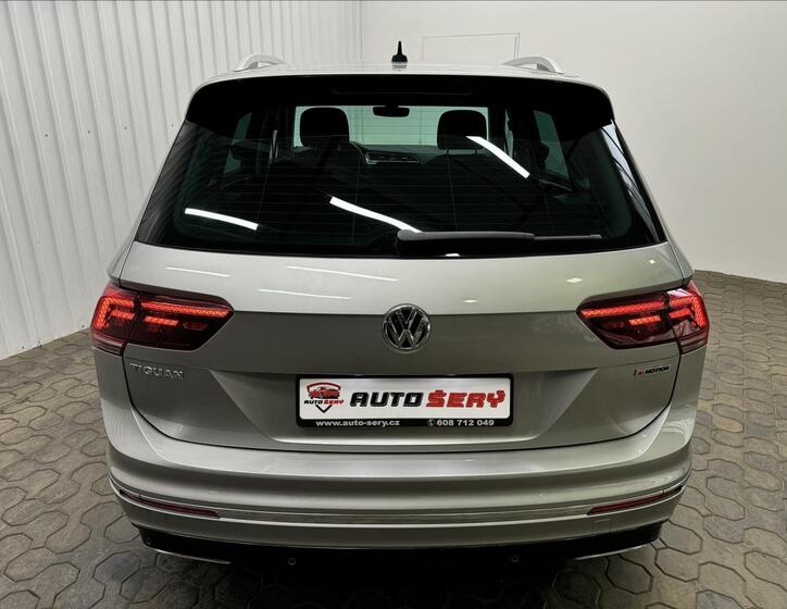 Volkswagen Tiguan 7