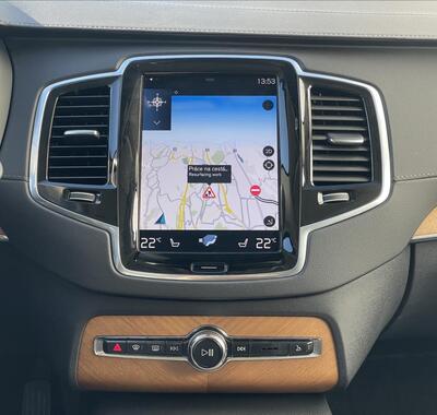 Volvo XC90 11