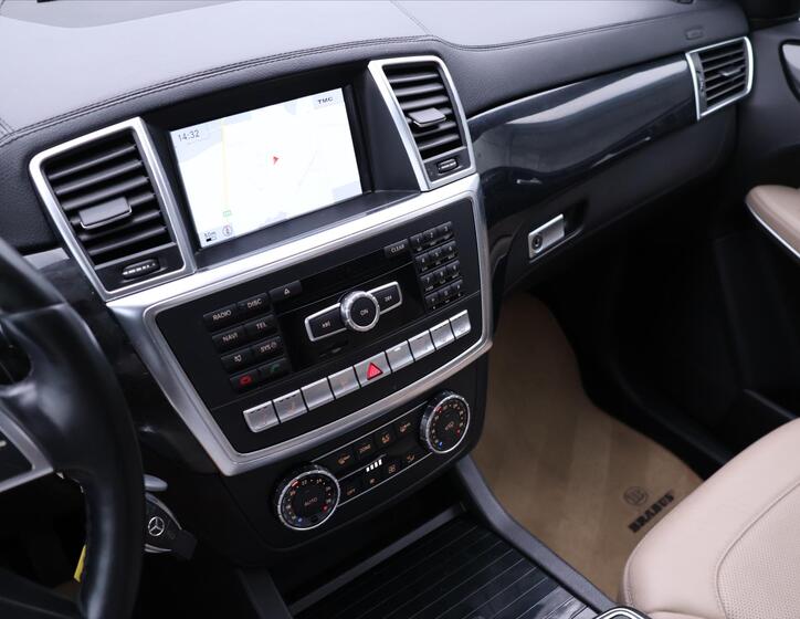 Mercedes-Benz GL 30