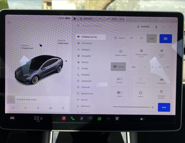Tesla Model 3 21