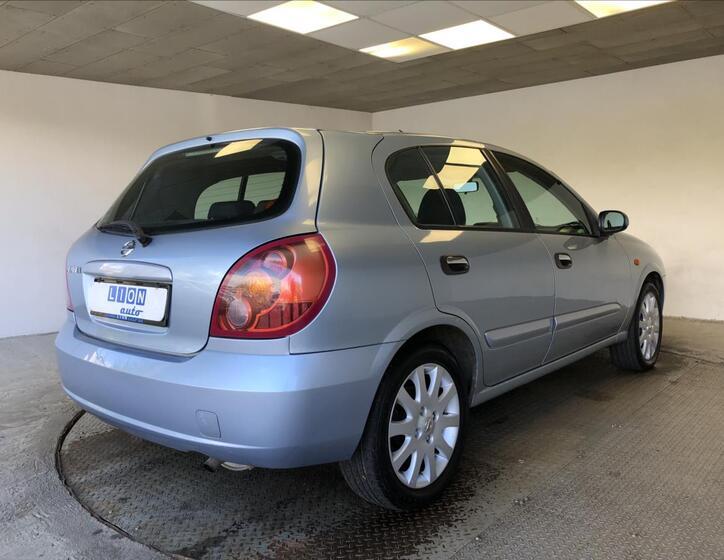 Nissan Almera 7