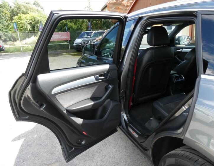 Audi Q5 25