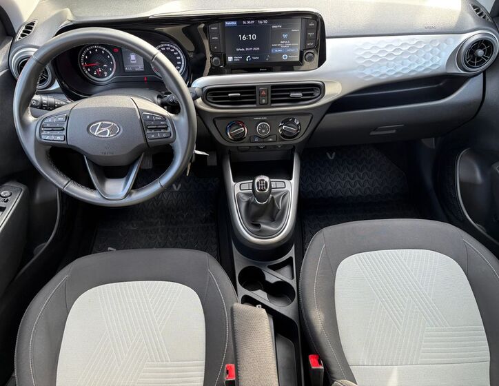 Hyundai i10 8