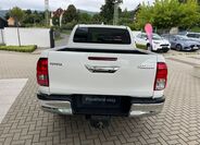 Toyota Hilux 5