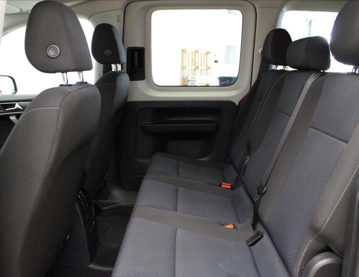 Volkswagen Caddy 13