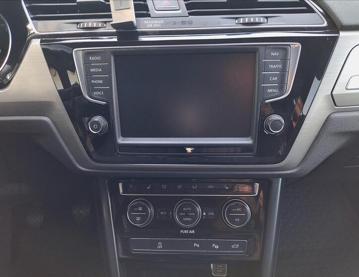 Volkswagen Touran 13