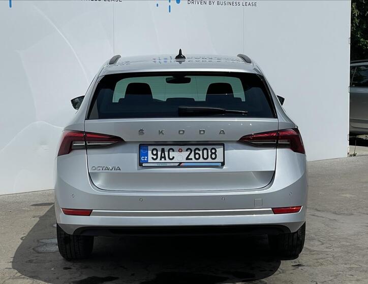 Škoda Octavia 23