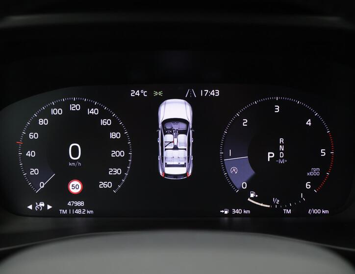 Volvo XC40 13