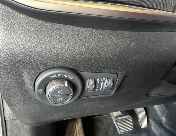 Jeep Compass 10