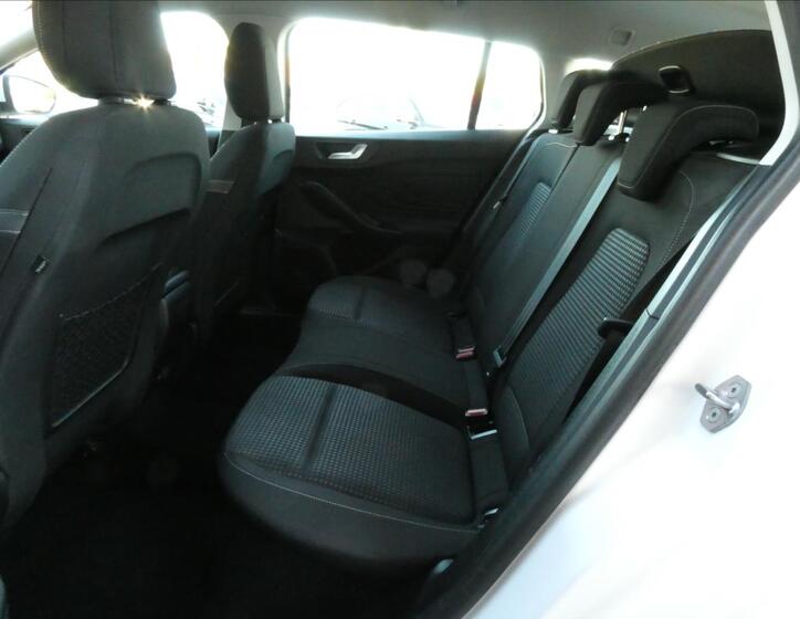 Ford Focus 19