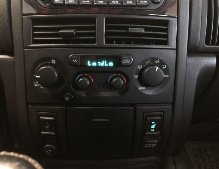 Jeep Grand Cherokee 24