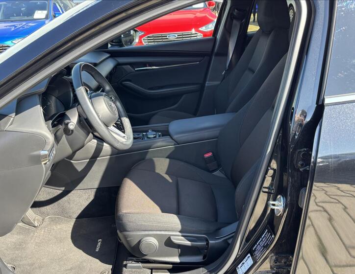 Mazda 3 18