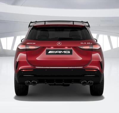 Mercedes-Benz GLA 5